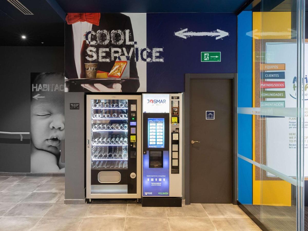 Ibis Budget Madrid Aeropuerto Екстериор снимка