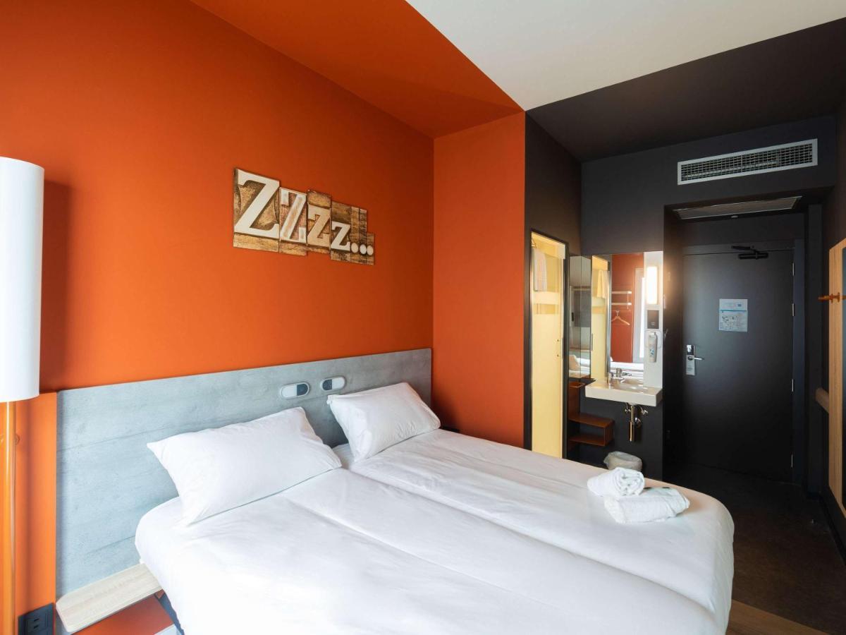 Ibis Budget Madrid Aeropuerto Екстериор снимка