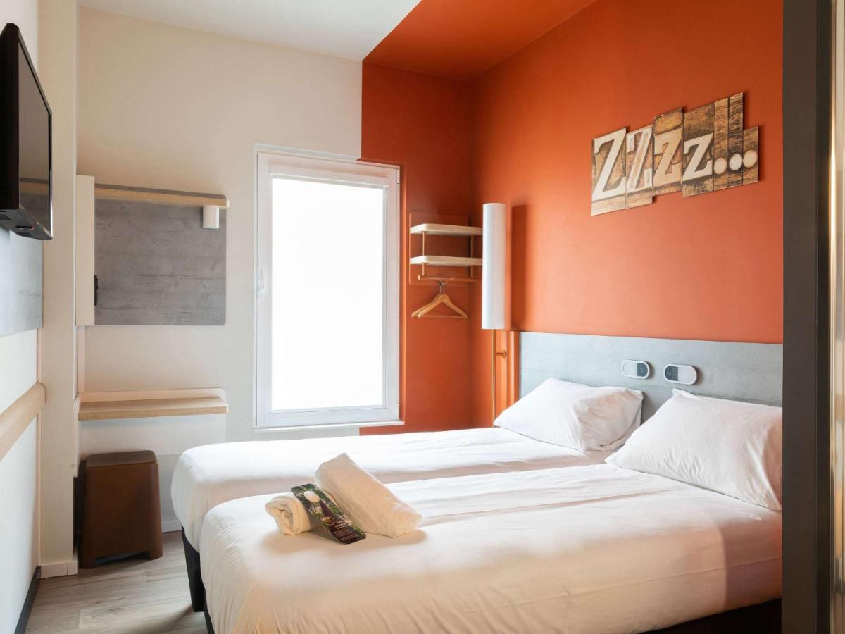 Ibis Budget Madrid Aeropuerto Екстериор снимка