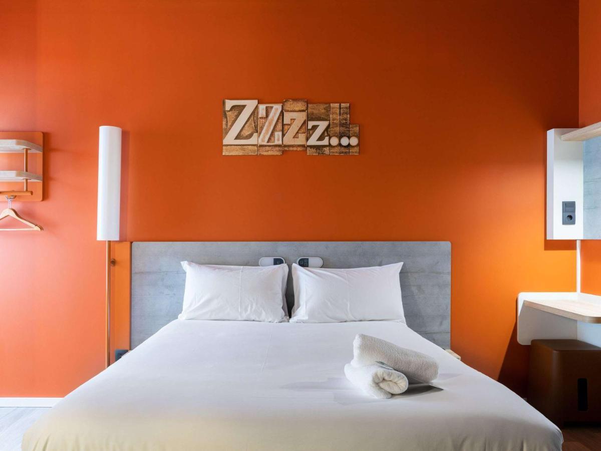 Ibis Budget Madrid Aeropuerto Екстериор снимка