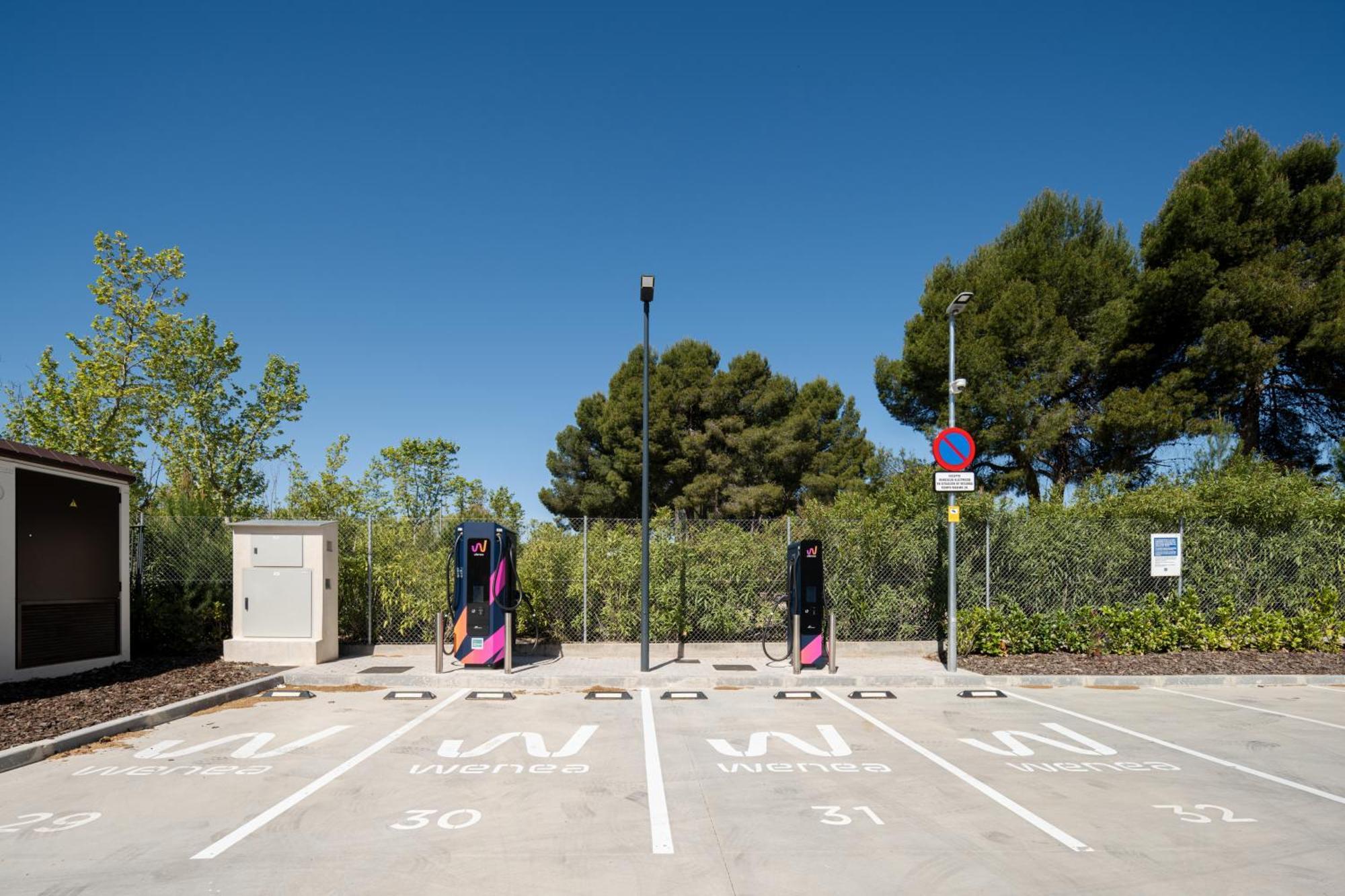 Ibis Budget Madrid Aeropuerto Екстериор снимка