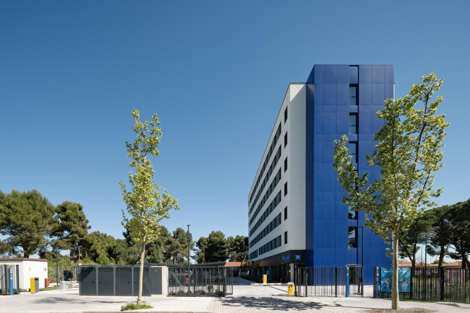 Ibis Budget Madrid Aeropuerto Екстериор снимка