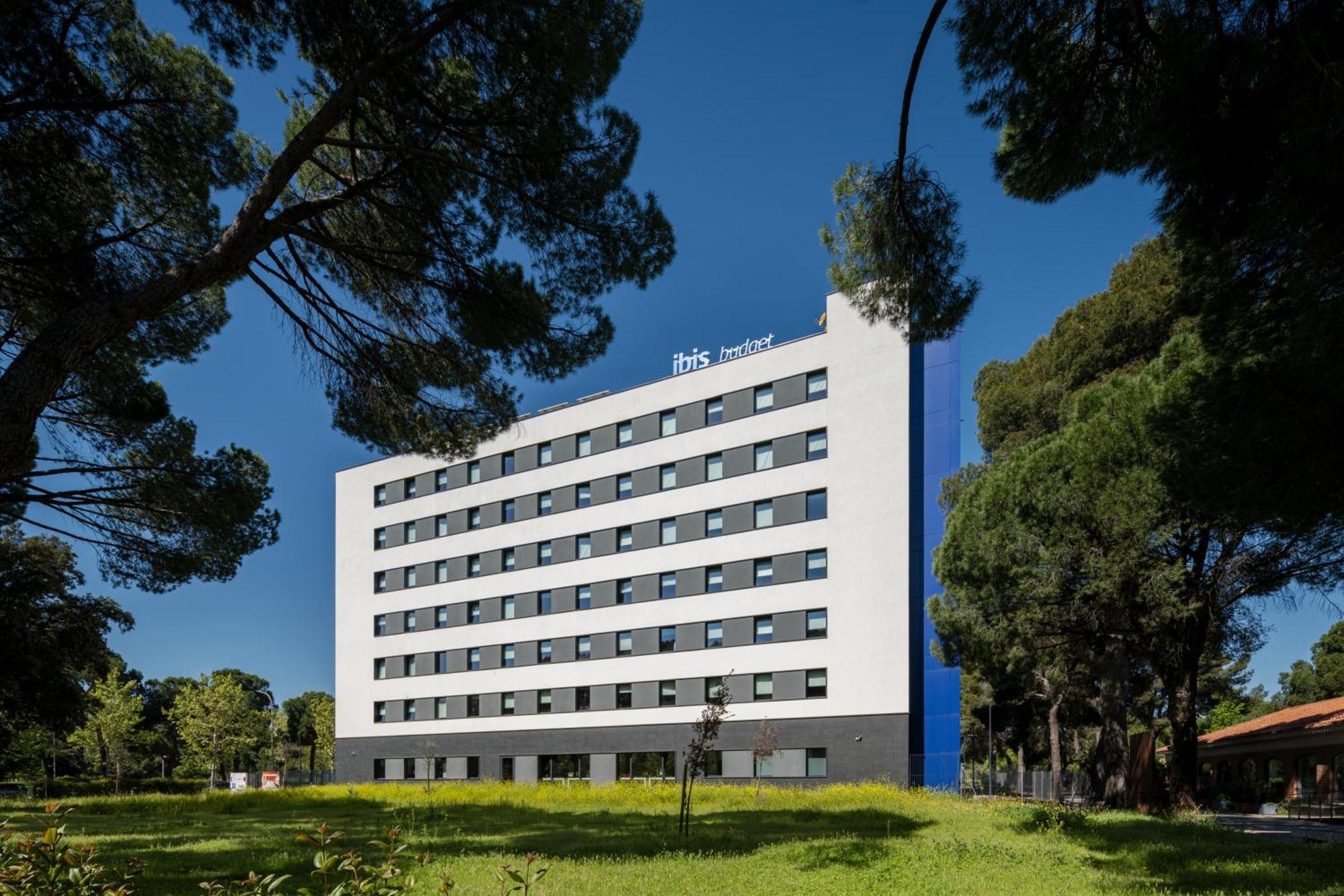 Ibis Budget Madrid Aeropuerto Екстериор снимка